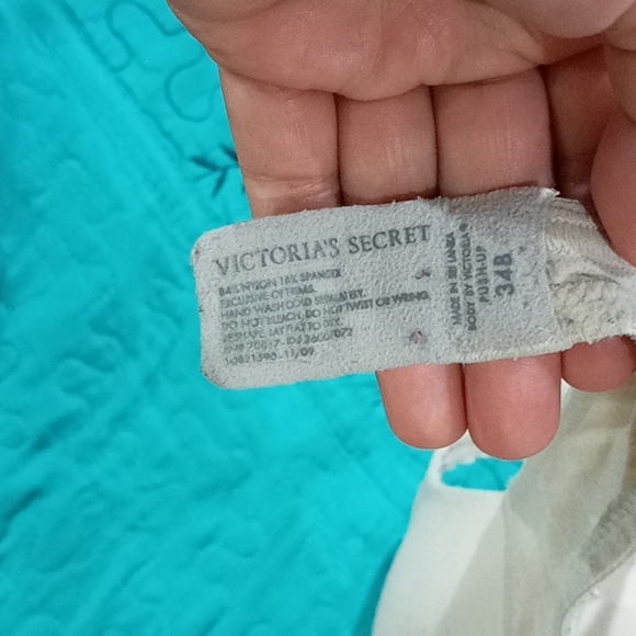 Bra - Picture 3 of 3